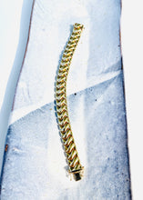 Load image into Gallery viewer, 14k Gold Chevronk Bracelet (6.75&quot;)
